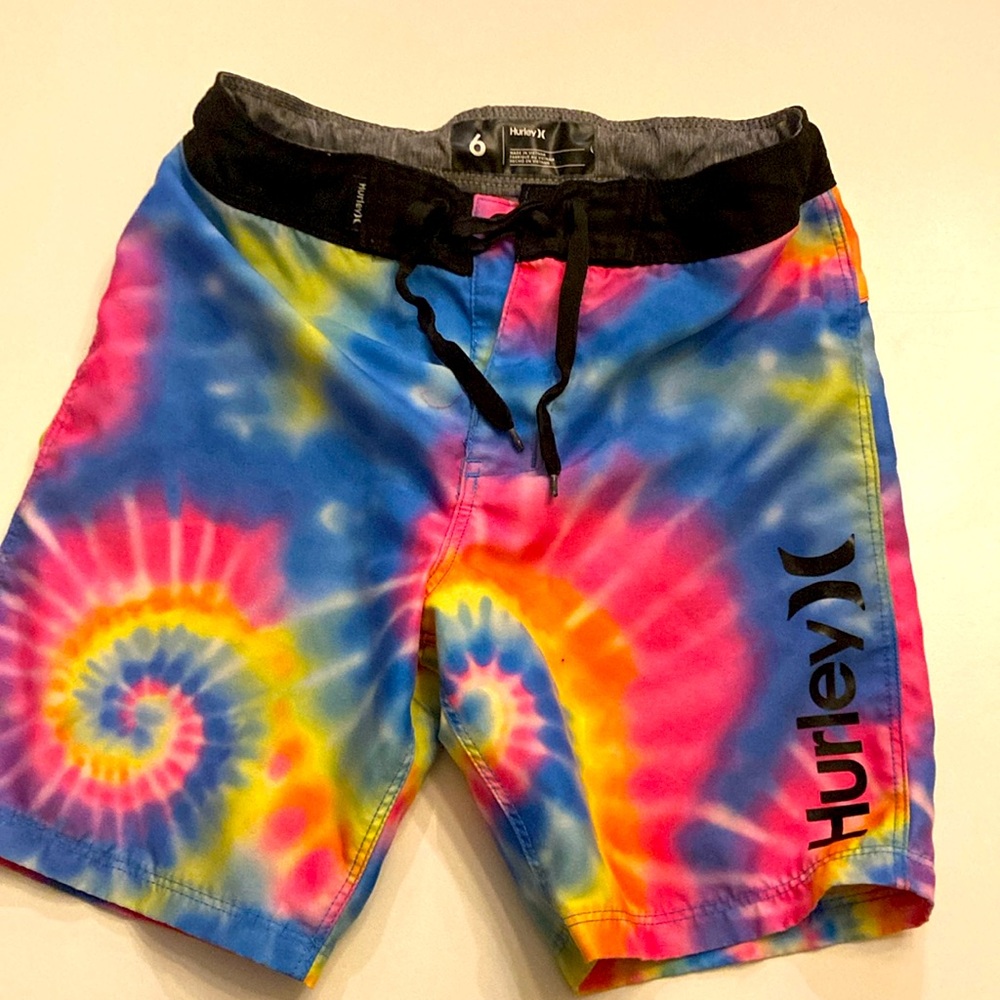 🌟Hurley Board Shorts🌟 - unlined - size 6